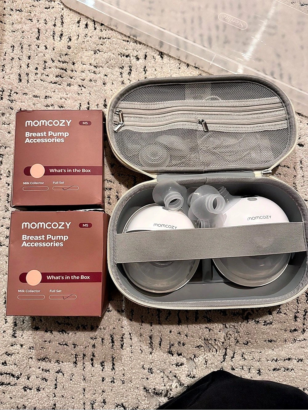 Momcozy M5 Accessories White & Gray